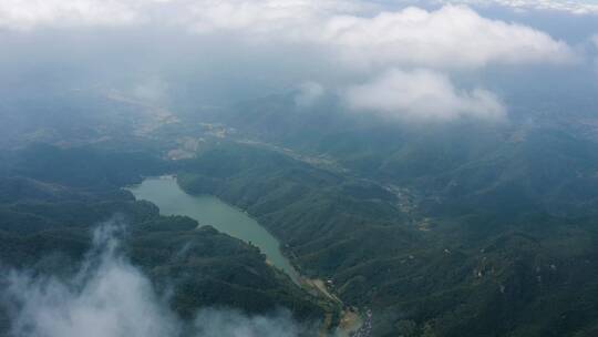 4k航拍山川水库云海