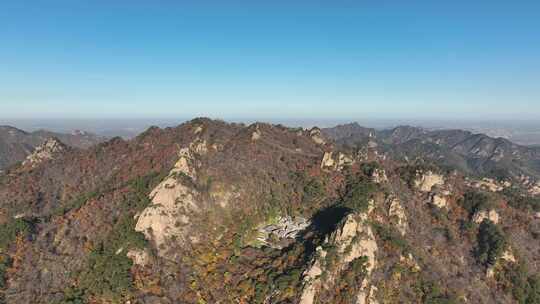 航拍千山山巅石峰景色