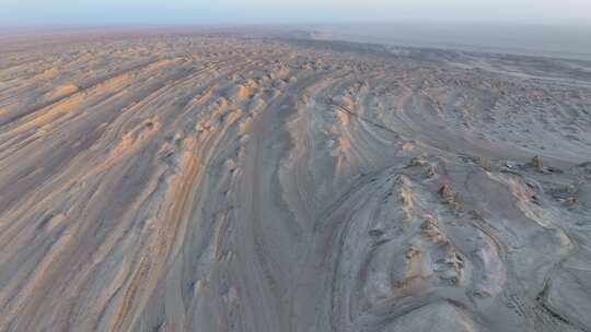 青海海西茫崖俄博梁雅丹地貌航拍4K视频