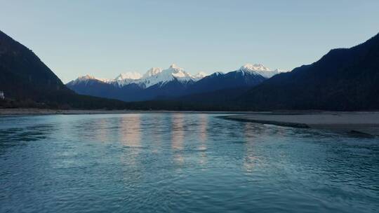 航拍西藏古乡湖风景