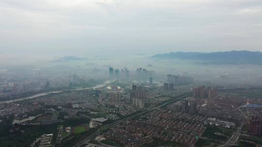 浙江义乌城市大景平流雾奇观4K航拍