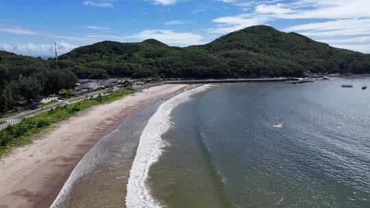 海浪拍打沙滩大海海洋风景航拍