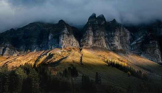 淮海冲锋 夏昼 激荡 小号 速鼓 进行 淮海冲锋 夏昼 激荡 小号 速鼓 进行