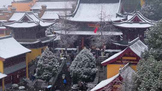 南京古鸡鸣寺雪景航拍视频素材模板下载