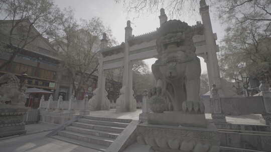 陕西西安北院门历史文化街区石雕像牌坊石门