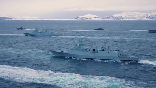 挪威海军巡逻北部水域的航拍