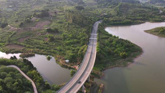 成都龙泉湖高速公路