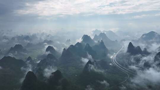 桂林漓江山水风光航拍阳朔日出云海壮丽风景