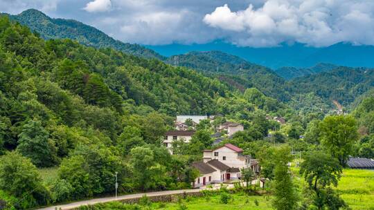 陕西秦岭山脉