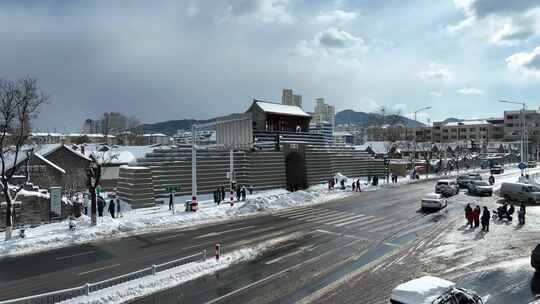 雪后烟台交通道路