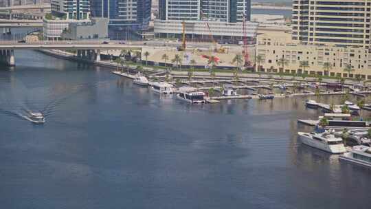 迪拜运河的船视频素材模板下载