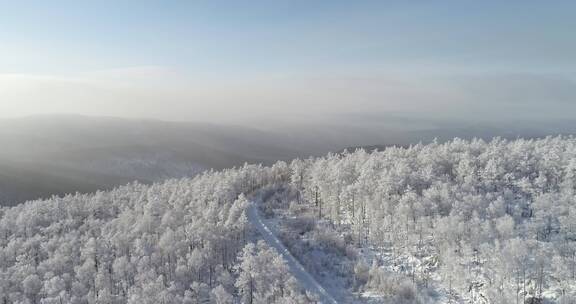 零下40度的低温航拍大兴安岭冰雪雾凇