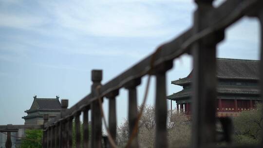 北京城市建筑钟楼鼓楼蓝天白云