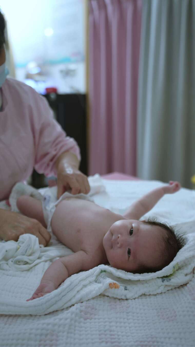 月子中心婴儿呵护