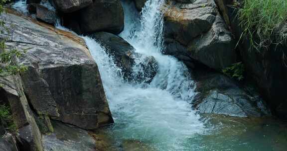 水溪流山泉水大自然河流水滴水源大自然