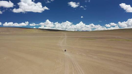 西藏阿里高原无人区荒漠越野自驾旅行