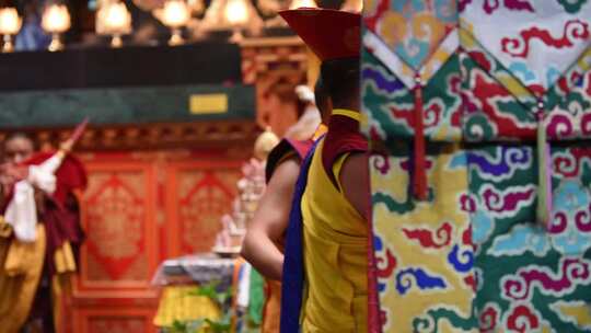尼泊尔南摩布达创古寺喇嘛民俗仪式