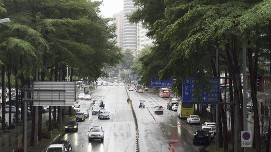 下雨天的深圳人民南路4kRAW高清视频