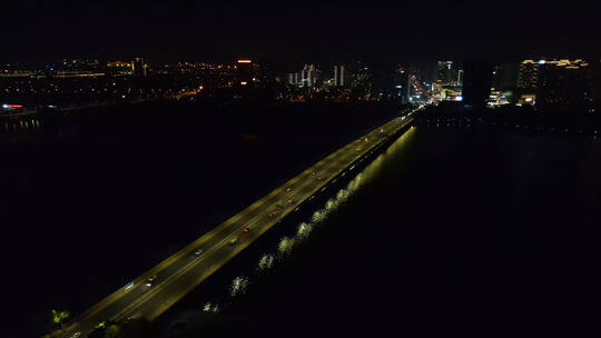 4K航拍厦门集美区杏林湾大桥夜景