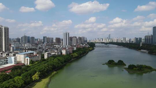 4K航拍广西南宁南湖城市风景蓝天白云天际线