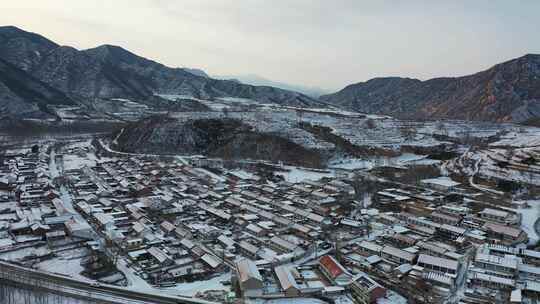 4K航拍农村雪景  白雪皑皑村庄