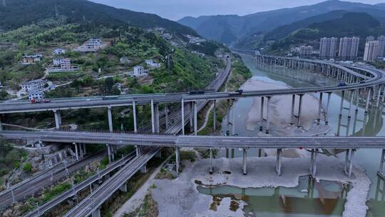 高清航拍广元城市建筑桥