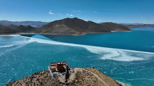 航拍最孤独的寺庙西藏山南羊湖日托寺