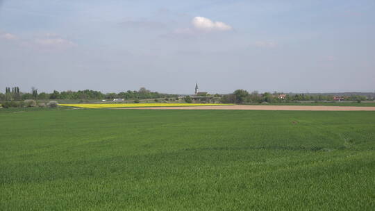 法国的村庄与小麦景观