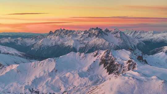 航拍雪山视频素材模板下载