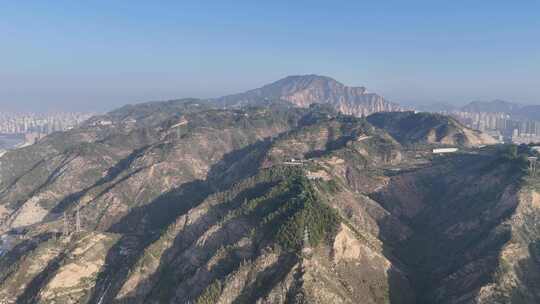 西北光秃秃的大山沟壑航拍