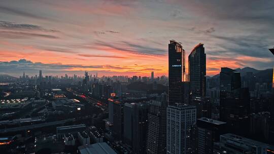 航拍深圳东海国际公寓傍晚夕阳镜头