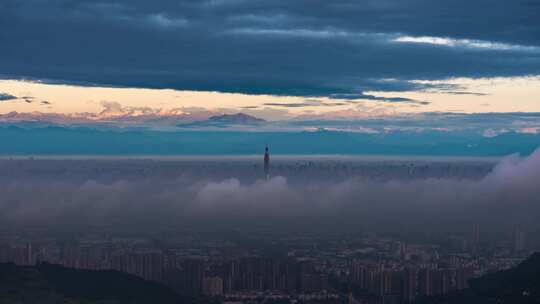 成都雪山下的公园城市