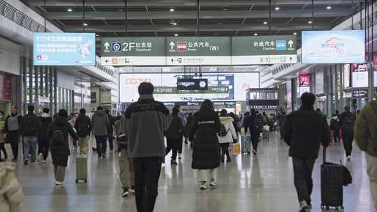 春运过年春节人流高铁站乘客上海虹桥火车站