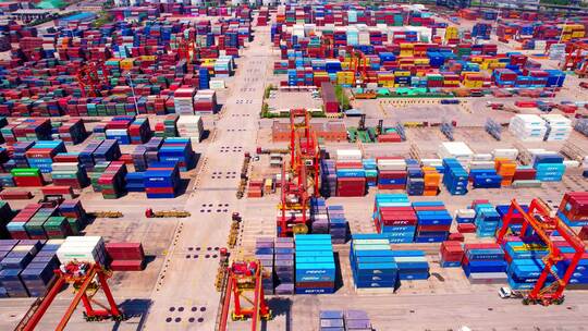 海上运输 港口贸易 集装箱运输视频素材模板下载