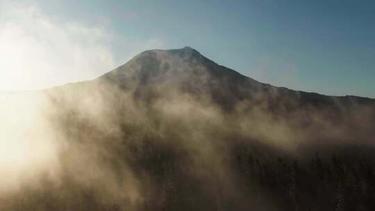 山，云，雾，森林