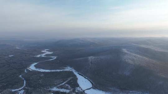 延时航拍大兴安岭山林雪景云彩