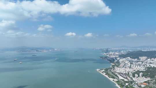 厦门海岸线风光航拍海边城市双子塔建筑风景