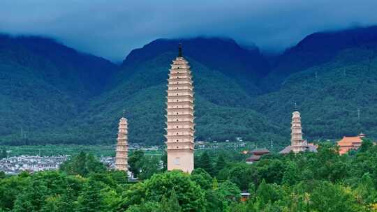 大理崇圣寺三塔