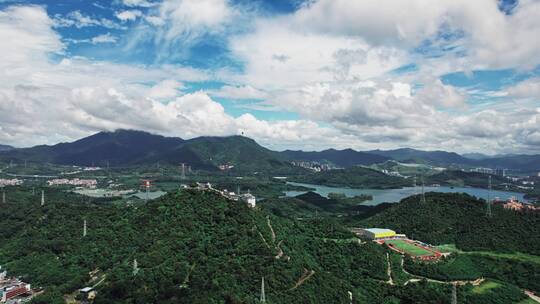 航拍深圳梧桐山水库