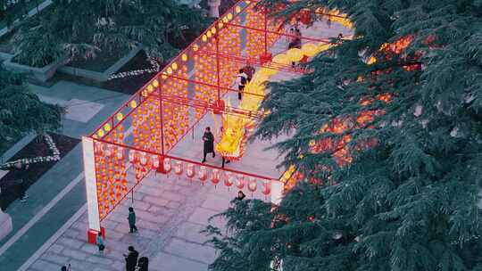 西安兴庆宫新年新春龙年灯会航拍视频素材模板下载