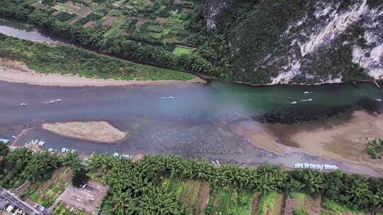 桂林山水烟雨漓江兴坪古镇航拍风光4K