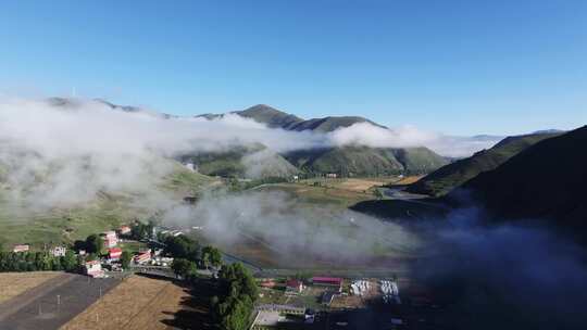 川西唯美壮丽雪山草原自然风景