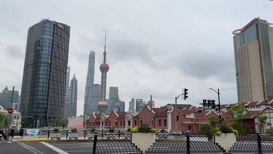 上海封城中的无人桥面视频素材模板下载