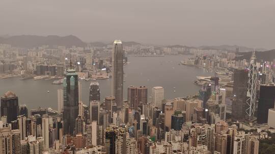香港太平山顶眺望维多利亚港傍晚视频8K