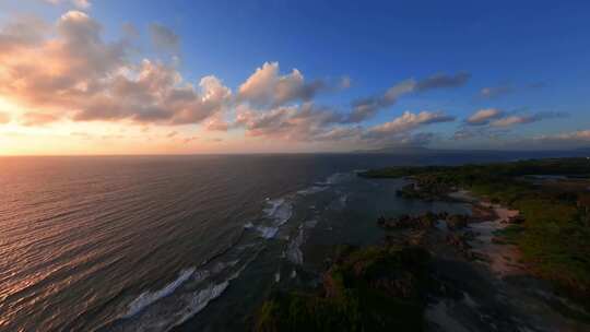 FPV穿越机无人机航拍大海海浪海岛日出蓝天