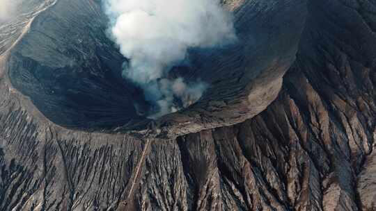 航拍Bromo火山云海