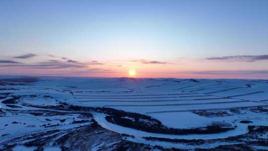 航拍冬季垦区田野雪景