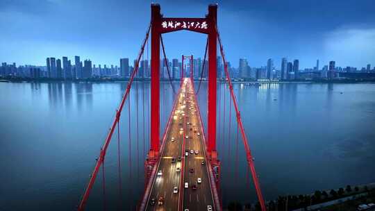 航拍傍晚武汉鹦鹉洲长江大桥