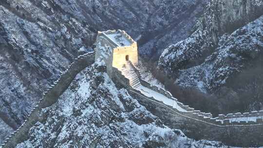 7倍航拍箭扣长城天梯楼雪景