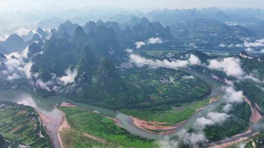 烟雨漓江桂林山水